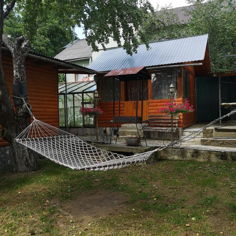 Kotiedzh U Mariny Villa Yaremche Exterior photo