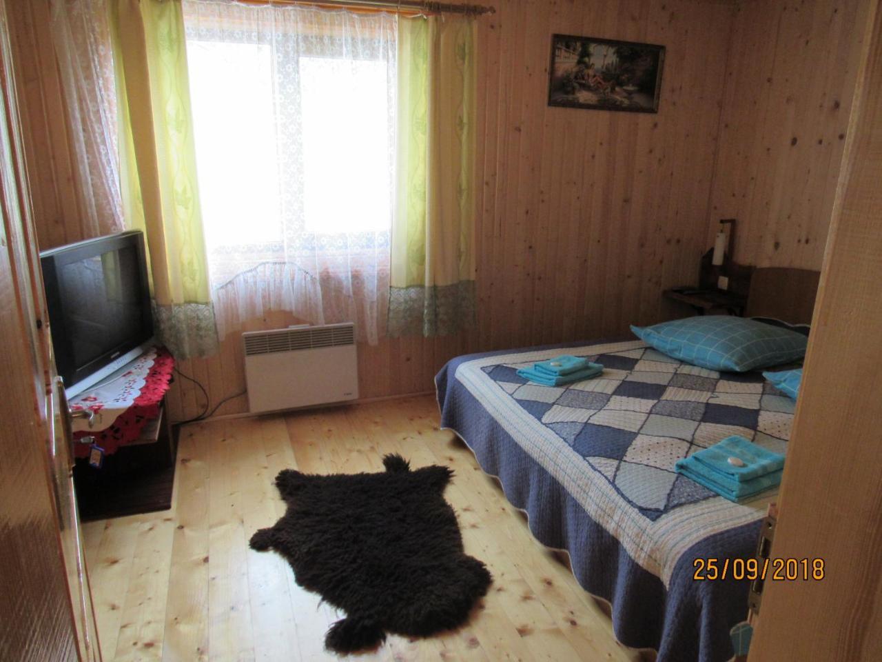 Kotiedzh U Mariny Villa Yaremche Exterior photo